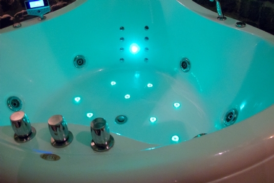 Massage room 'Phuket' Mandarin Spa Nijmegen location (2)